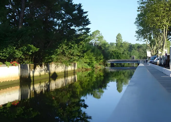 ベッド・アンド・ブレックファスト D'hotes Madan'hote